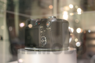 Illustration for article titled First 360 View of the 300FPS Mystery Casio Exilim,